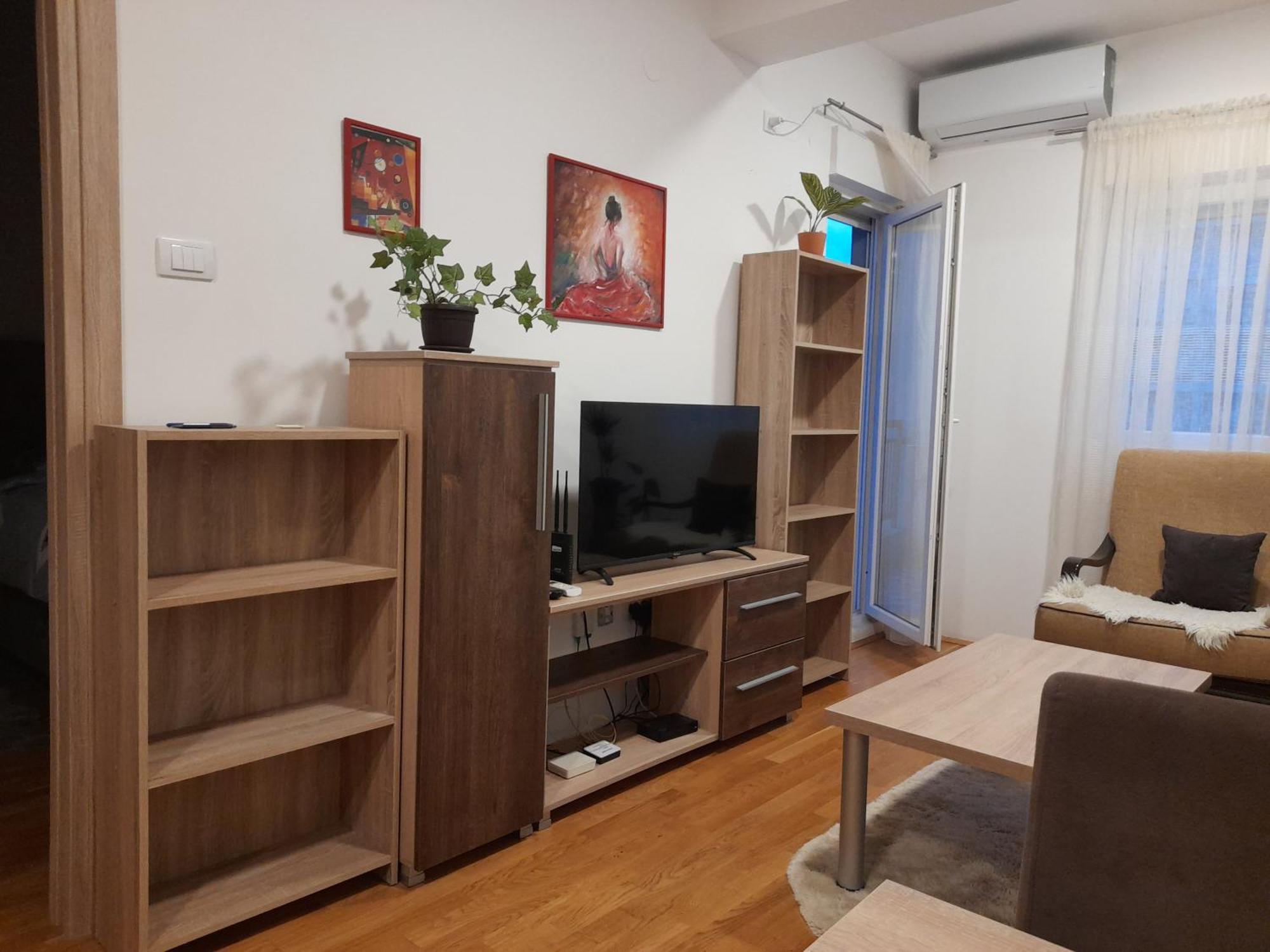 Апартаменты Ogi Apartman Подгорица Экстерьер фото